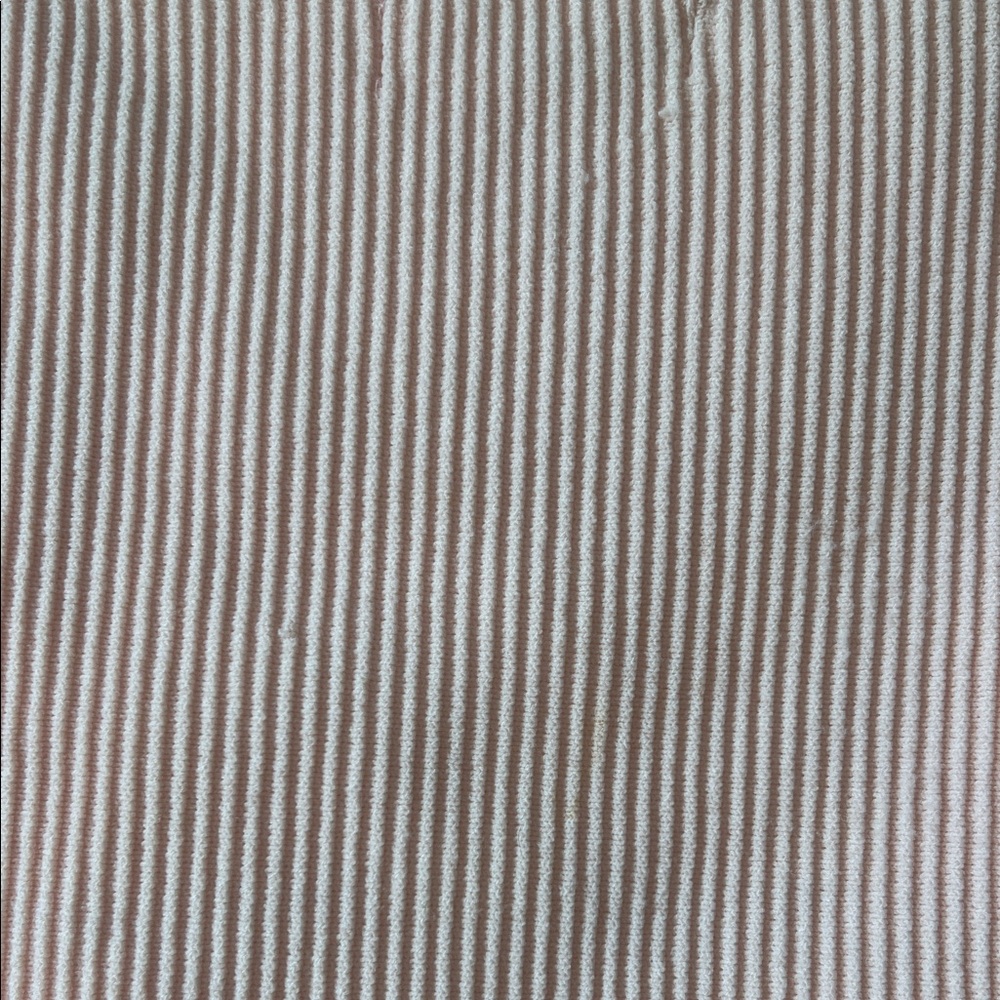 La Hearts Soft Pink Ribbed Crop Top - Picture 4 of 4